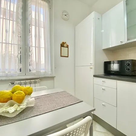 Casaviva - Lovely Trilo In Nervi With Parking