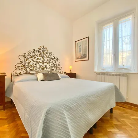Casaviva - Lovely Trilo In Nervi With Parking *